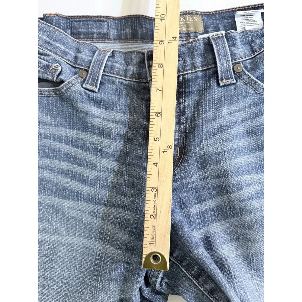 VRockies‎ Rocky Mountain Capri Jeans Size 8 Blue Denim Stretch